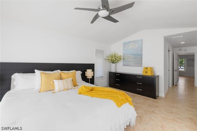 319 Pirates Bight, Naples, FL 34103