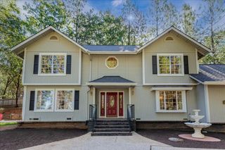 10802 Arrow Point Pl, Grass Valley, CA 95949