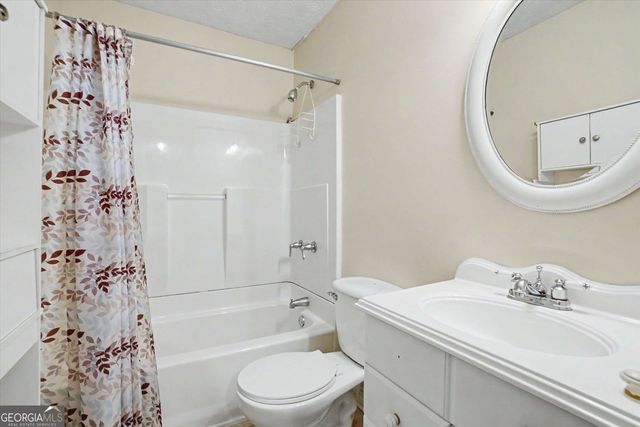2151 Lisbon Lane, Jonesboro, GA 30236