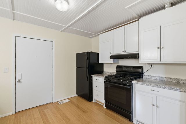 917 Carpenter Street, Azle, TX 76020