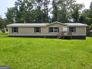 3116 44th Avenue SW, Lanett, AL 36863