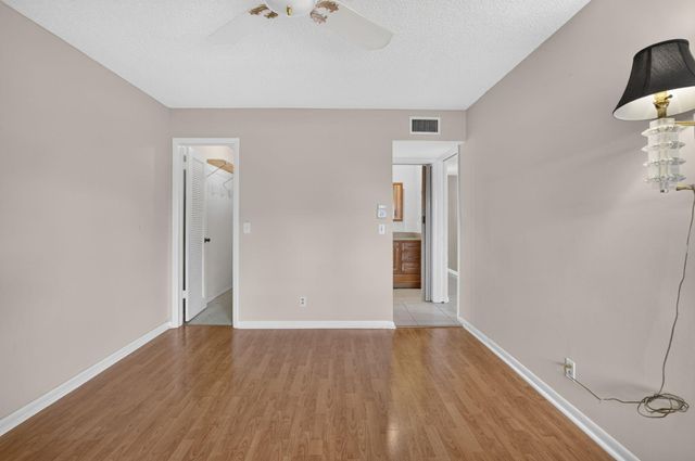701 Burgundy O, Delray Beach, FL 33484