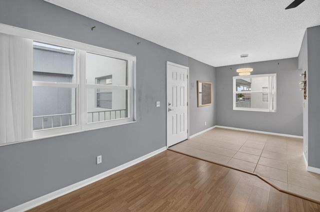 701 Burgundy O, Delray Beach, FL 33484