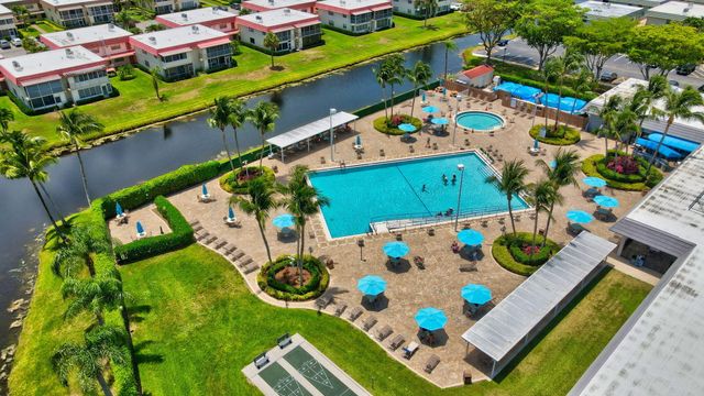 701 Burgundy O, Delray Beach, FL 33484