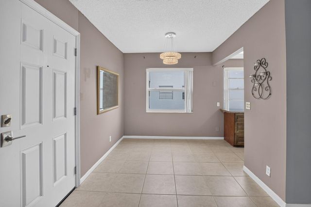 701 Burgundy O, Delray Beach, FL 33484