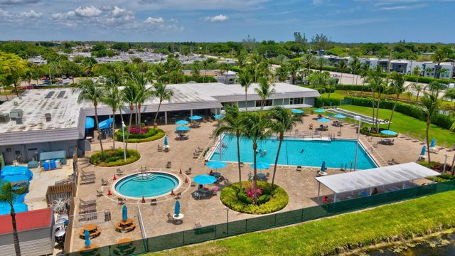 701 Burgundy O, Delray Beach, FL 33484