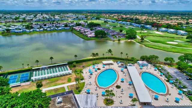 701 Burgundy O, Delray Beach, FL 33484