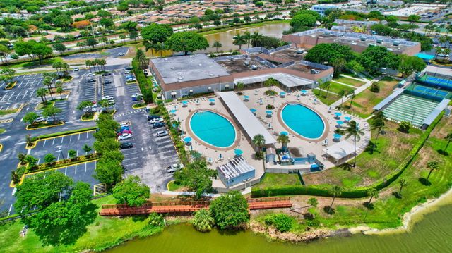 701 Burgundy O, Delray Beach, FL 33484