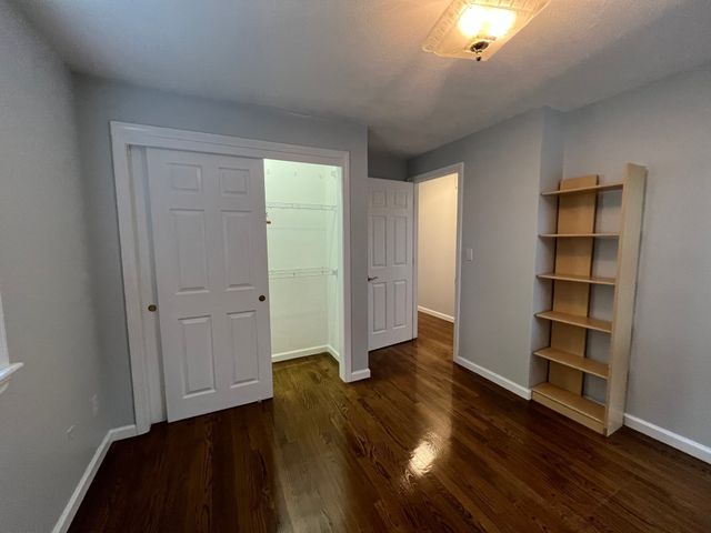 335-337 Linwood Ave 335, Newton, MA 02460