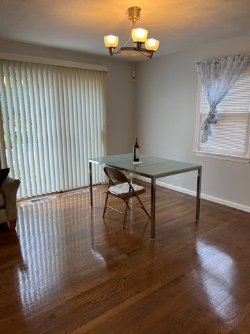 335-337 Linwood Ave 335, Newton, MA 02460