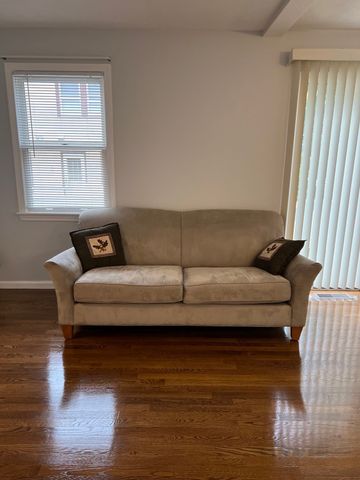 335-337 Linwood Ave 335, Newton, MA 02460