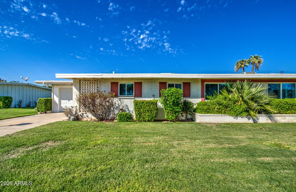 10752 W PEORIA Avenue, Sun City, AZ 85351 — photo 2