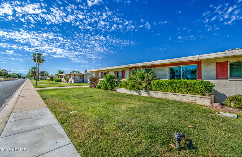 10752 W PEORIA Avenue, Sun City, AZ 85351 — photo 3