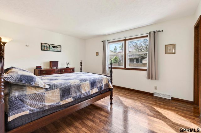 1605 Cascio Drive, Bellevue, NE 68005