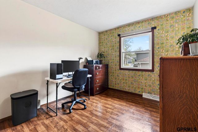 1605 Cascio Drive, Bellevue, NE 68005