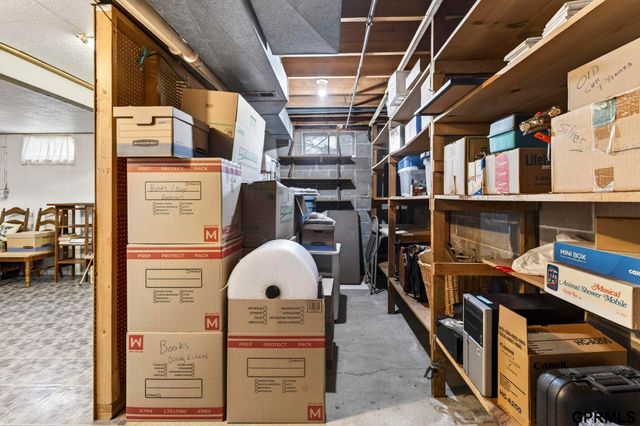 1605 Cascio Drive, Bellevue, NE 68005