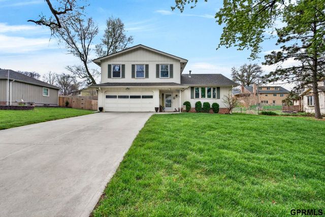 1605 Cascio Drive, Bellevue, NE 68005