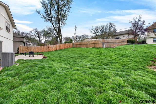 1605 Cascio Drive, Bellevue, NE 68005