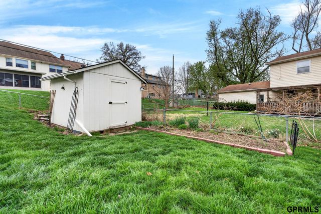 1605 Cascio Drive, Bellevue, NE 68005