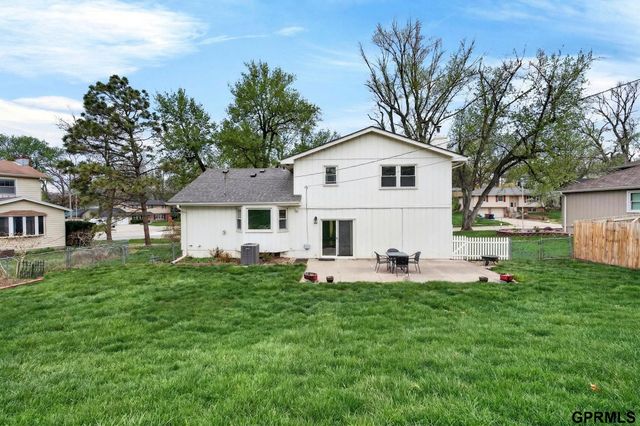 1605 Cascio Drive, Bellevue, NE 68005