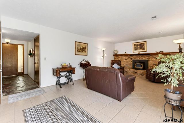 1605 Cascio Drive, Bellevue, NE 68005