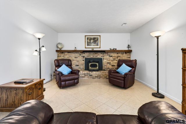 1605 Cascio Drive, Bellevue, NE 68005