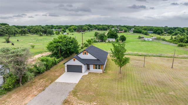 1621 County Road 4764, Boyd, TX 76023