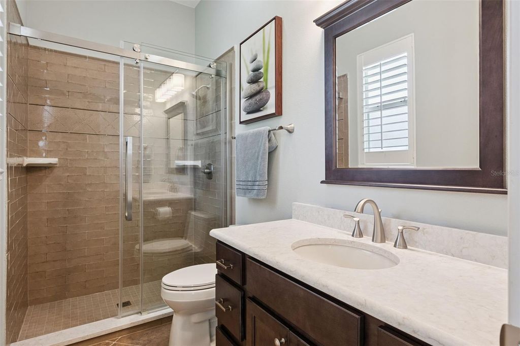 Image 20 of property listing at 3739 WINDING LAKE CIRCLE, Orlando, FL 32835