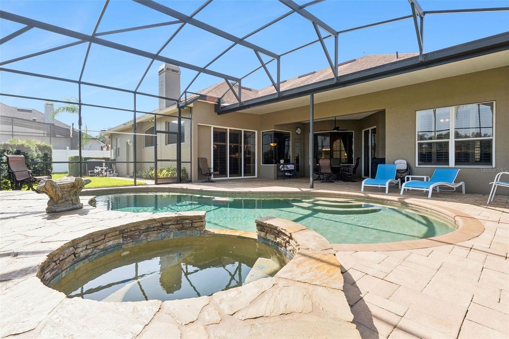 Image 3 of property listing at 3739 WINDING LAKE CIRCLE, Orlando, FL 32835