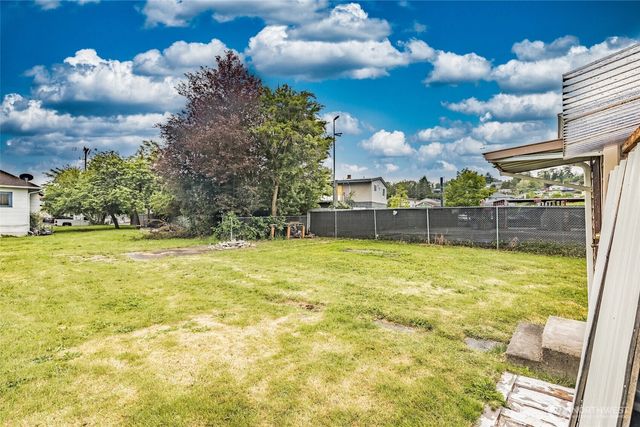 3827 S Morgan Street, Seattle, WA 98118