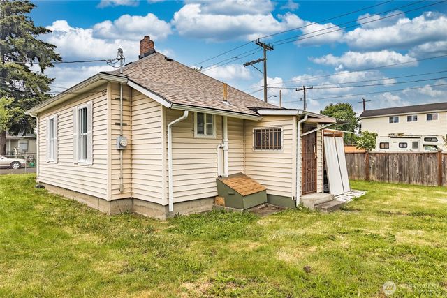 3827 S Morgan Street, Seattle, WA 98118