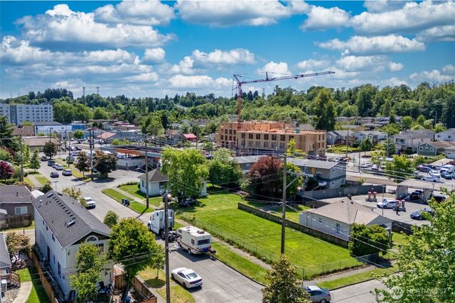 3827 S Morgan Street, Seattle, WA 98118