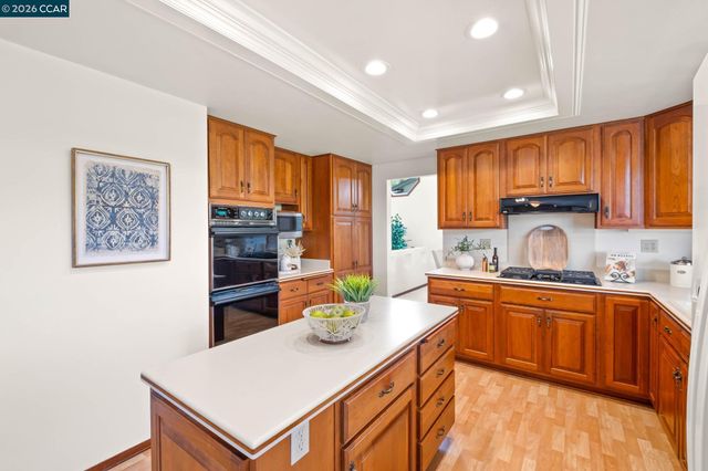 55 Regency Dr, Clayton, CA 94517