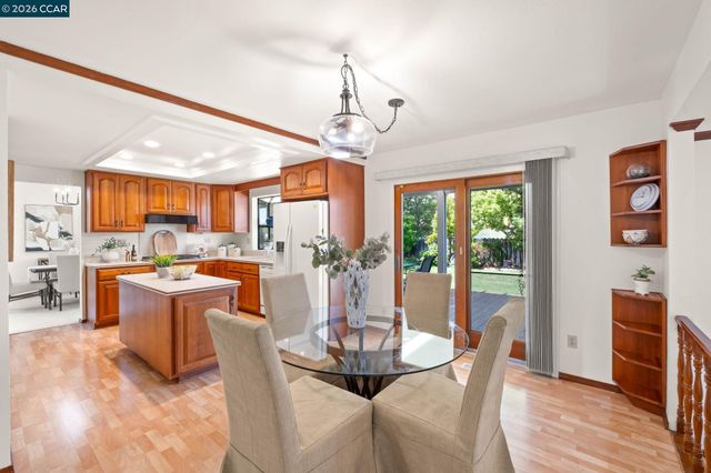 55 Regency Dr, Clayton, CA 94517
