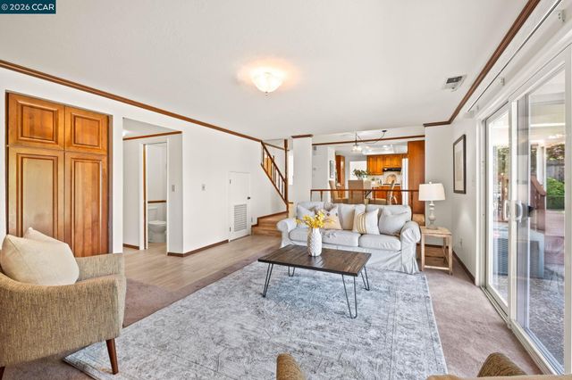 55 Regency Dr, Clayton, CA 94517