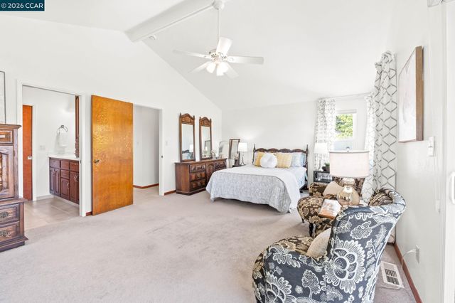 55 Regency Dr, Clayton, CA 94517