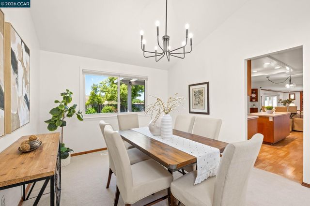 55 Regency Dr, Clayton, CA 94517