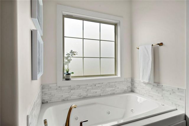 8016 Round Prairie Street, Shawnee, KS 66220