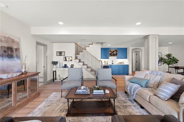 8016 Round Prairie Street, Shawnee, KS 66220