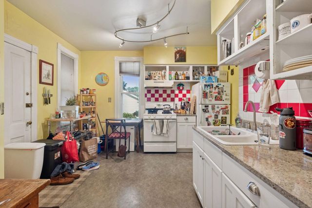 1222 Washington Street NE, Minneapolis, MN 55413