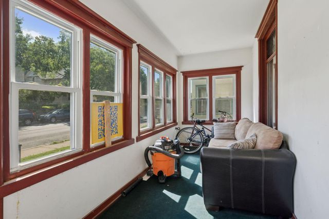 1222 Washington Street NE, Minneapolis, MN 55413