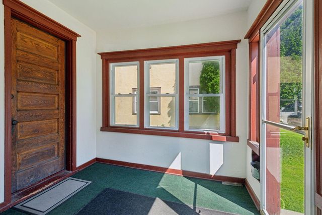1222 Washington Street NE, Minneapolis, MN 55413