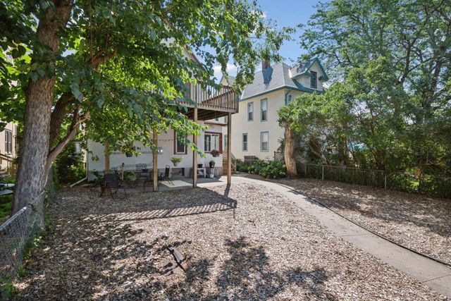 1222 Washington Street NE, Minneapolis, MN 55413