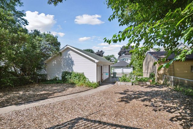 1222 Washington Street NE, Minneapolis, MN 55413