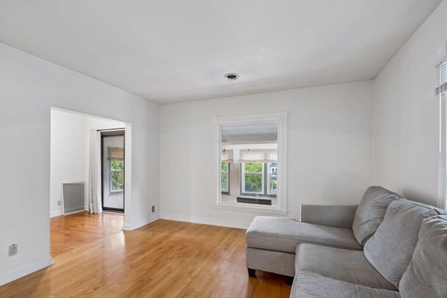1222 Washington Street NE, Minneapolis, MN 55413