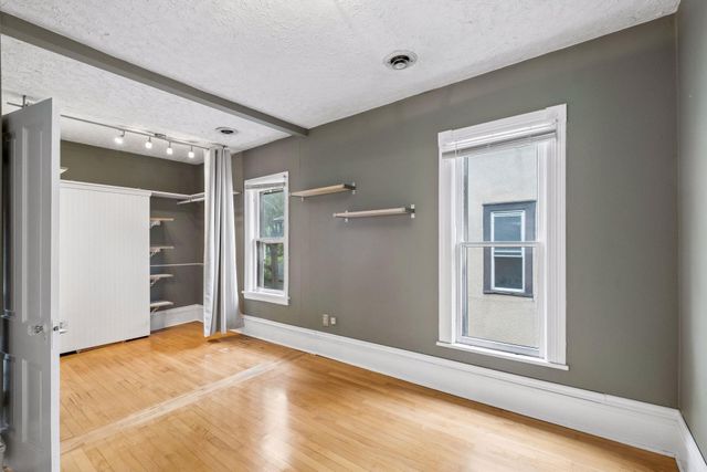 1222 Washington Street NE, Minneapolis, MN 55413