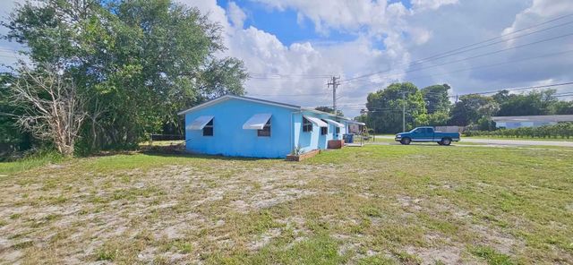 860 W Jasmine Drive, Lake Park, FL 33403