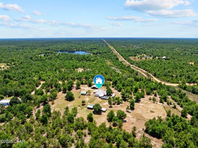 9121 N Silver Lake Road, Fountain, FL 32438