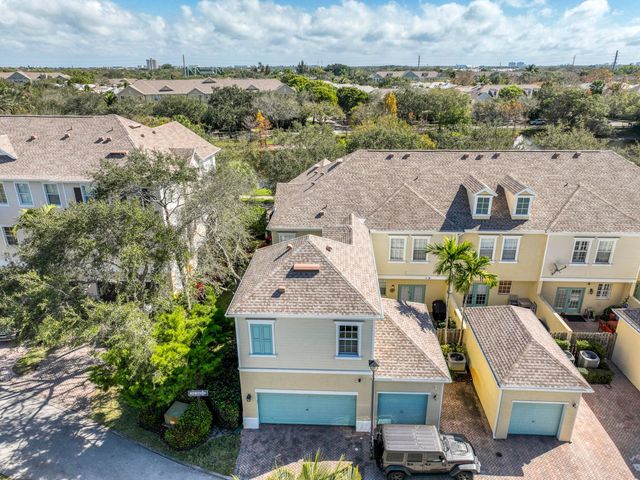 120 W Thatch Palm Circle, Jupiter, FL 33458