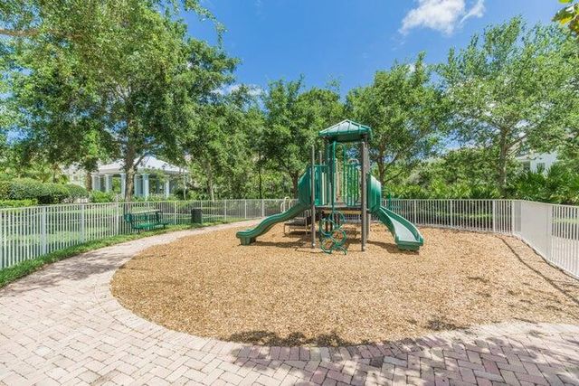 120 W Thatch Palm Circle, Jupiter, FL 33458